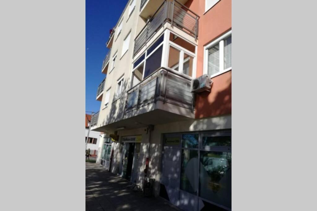 Apartment Jarun Brac ซาเกร็บ ภายนอก รูปภาพ