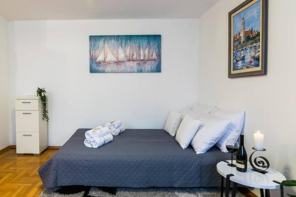 Apartment Jarun Brac ซาเกร็บ ภายนอก รูปภาพ